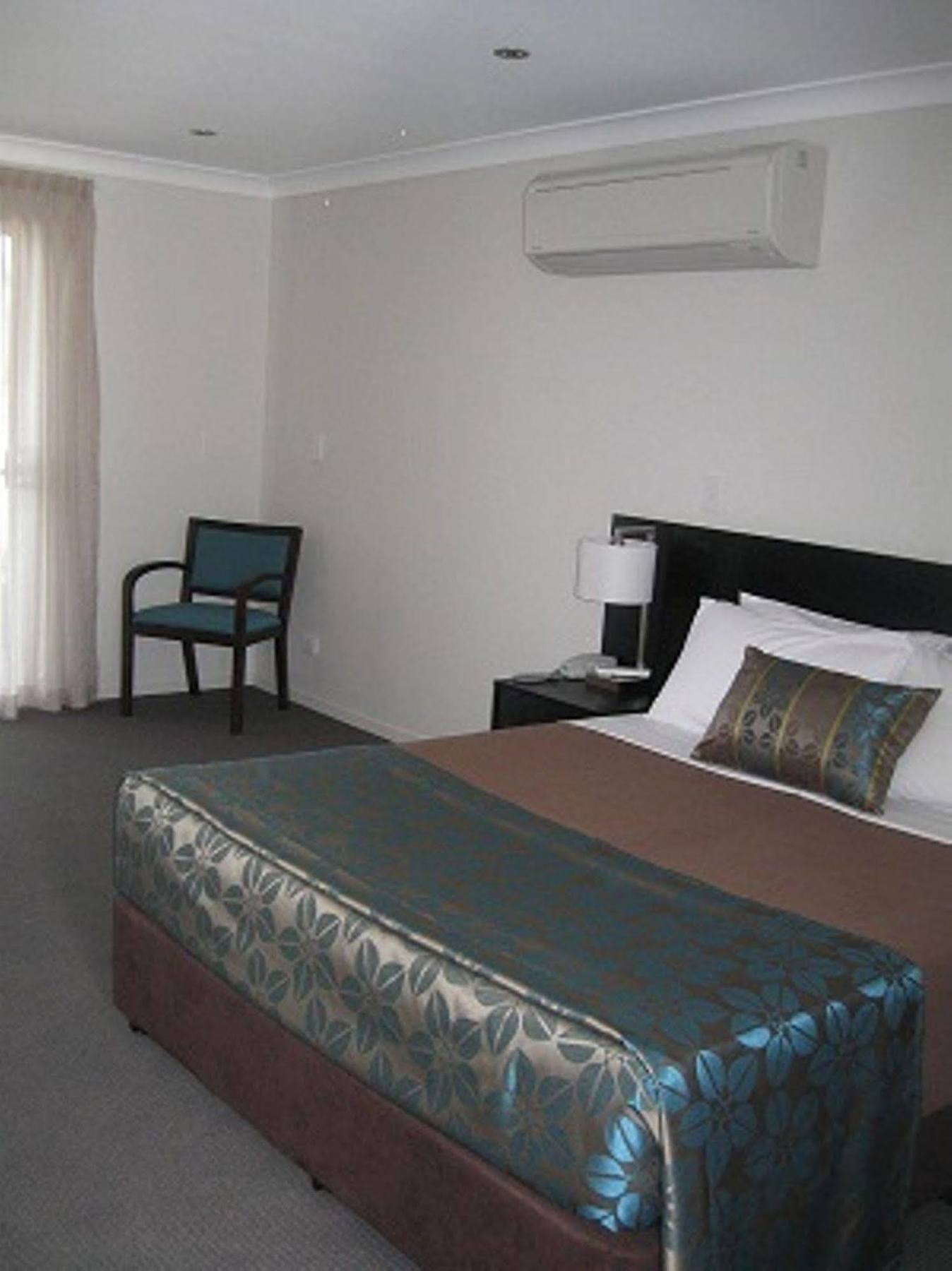 Royal Motel Miles ภายนอก รูปภาพ