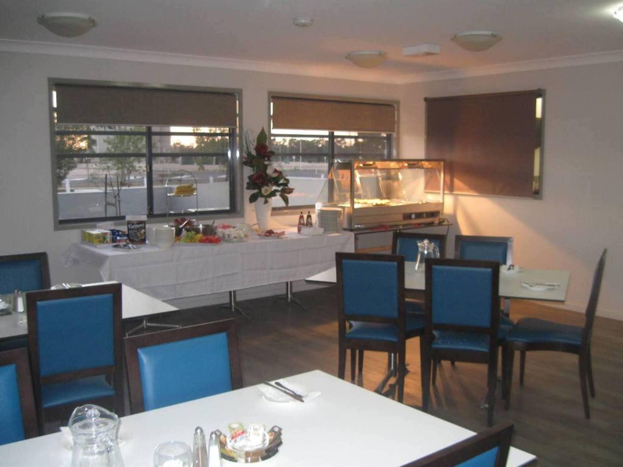 Royal Motel Miles ภายนอก รูปภาพ